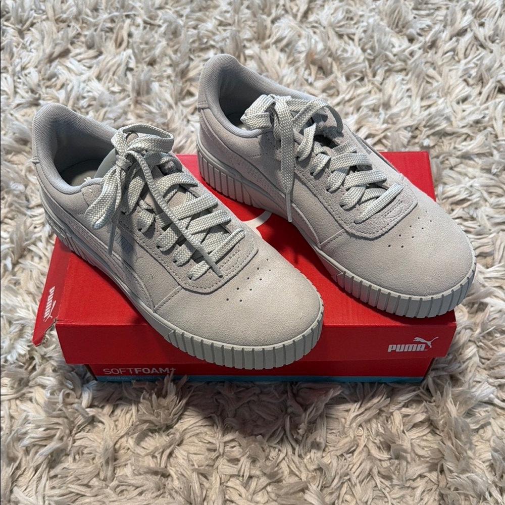 Puma  Gray Sneakers